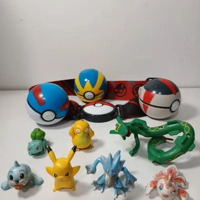 Lot Pokémon figurines, ceinture et pockeballs